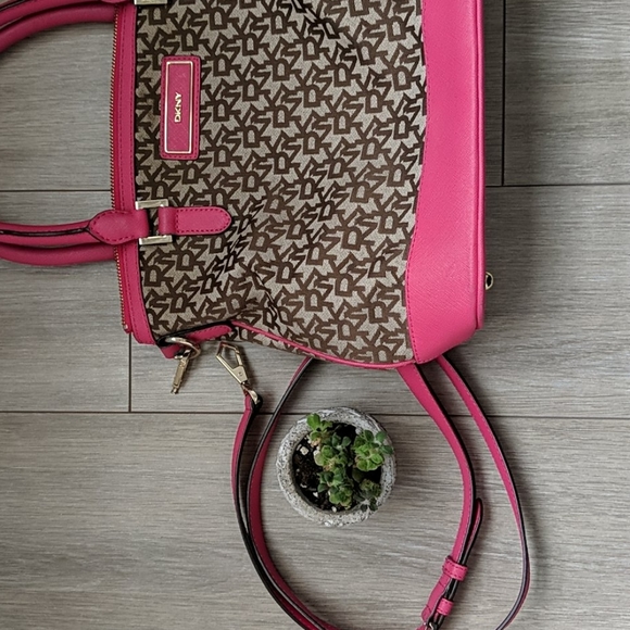 Purse by DKNY - Picture 7 of 7